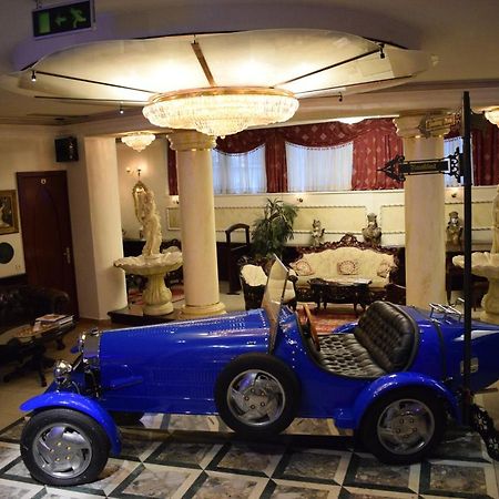 בלגרד Queen'S Astoria Design Hotel מראה חיצוני תמונה